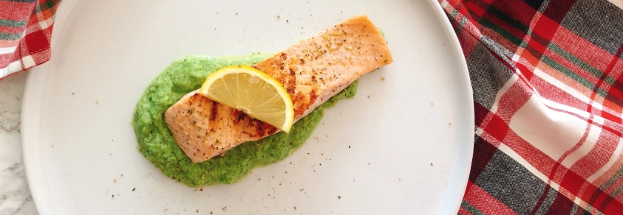 Somon cu piure de broccoli
