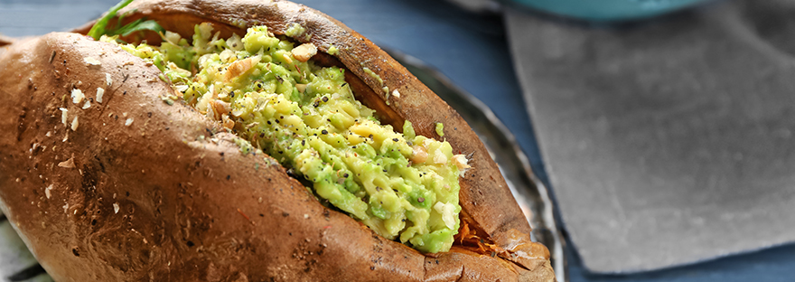 Cartof dulce copt cu guacamole