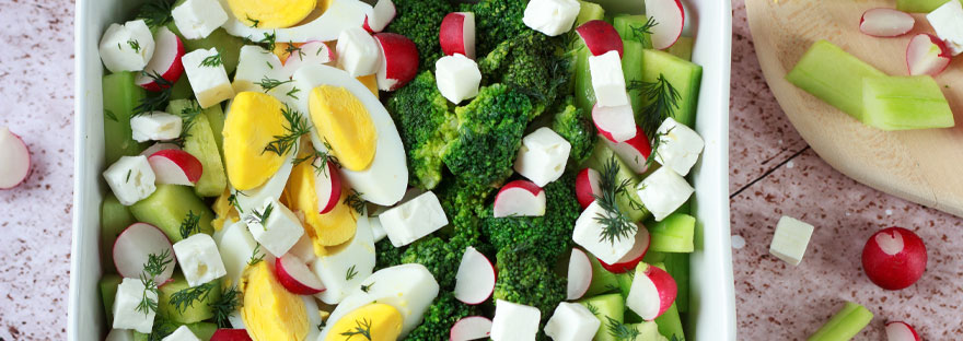 Salată cu broccoli